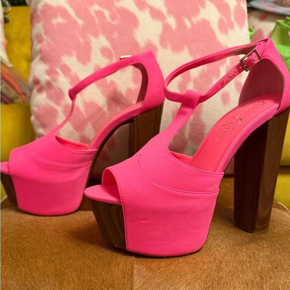 Jessica Simpson NWOB Hot Pink Platform Block Chunky Heels‎ Size 9